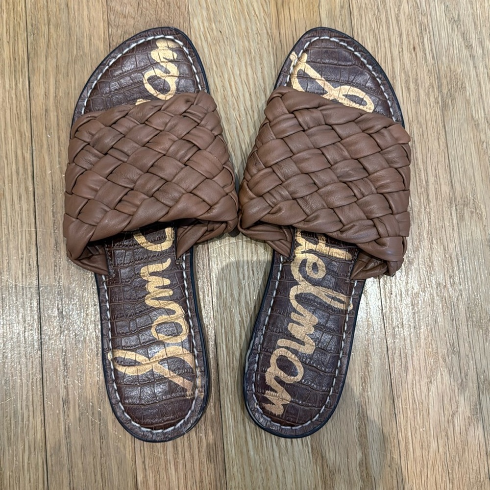 Size 9.5 Sam Edelman woven leather sandals